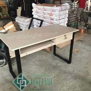 Bàn chân sắt 1 ngăn kéo và 1 ngăn bàn phím 60x1m2 (BCSU-08)