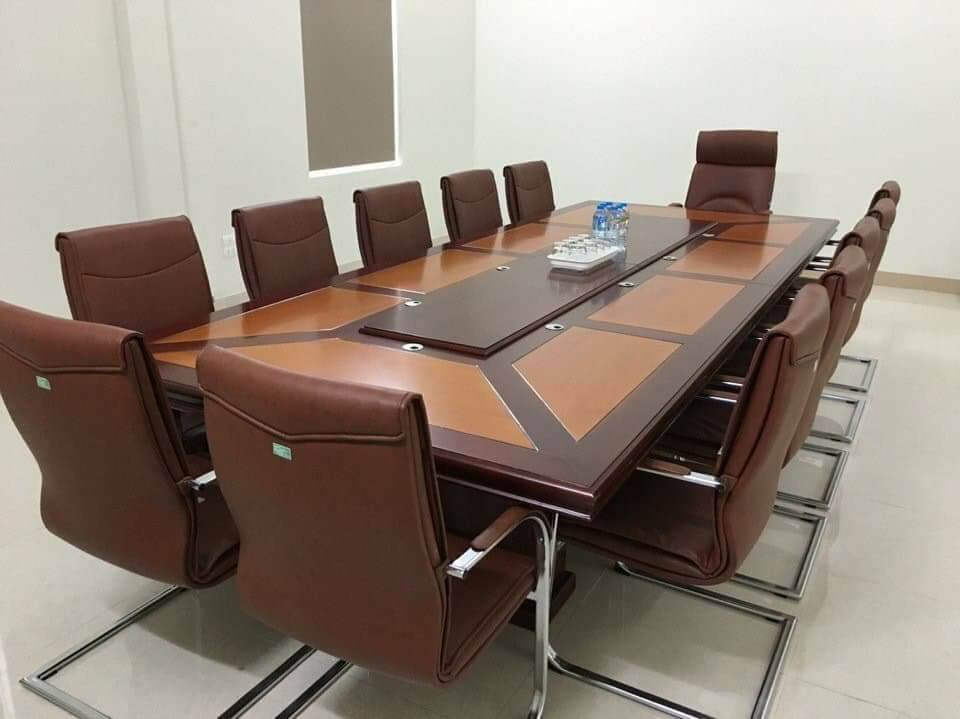 Mẫu bàn ghế văn phòng thanh lý ở Hải Dương