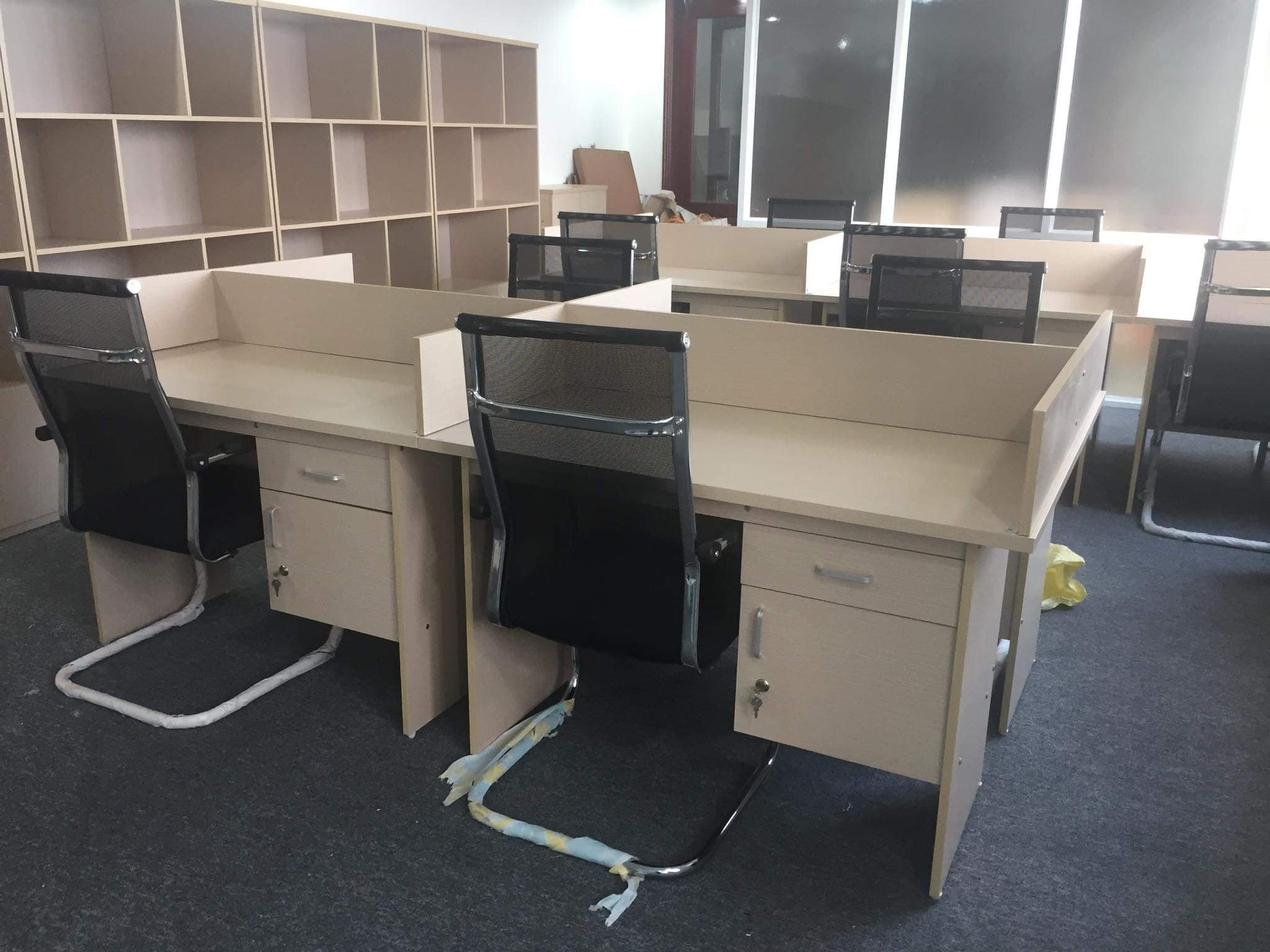 Mẫu bàn làm việc Đẹp và Hiện đại cho dân văn phòng mới nhất 2019