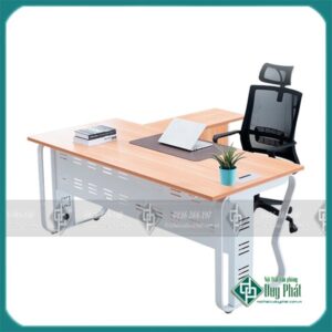 Bàn giám đốc chân sắt nhập khẩu (BGD-04)
