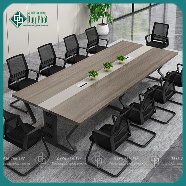 Bàn họp Tân Đông Hiệp mẫu chân sắt nhập khẩu 1m2X2m4 Bàn họp Tân Đông Hiệp mẫu chân sắt nhập khẩu 1m2X2m4